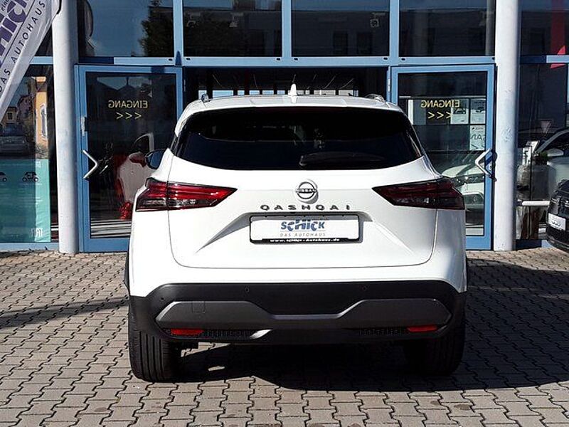 Nissan Qashqai Tekna 1.3 DiG-T MHEV 6MT